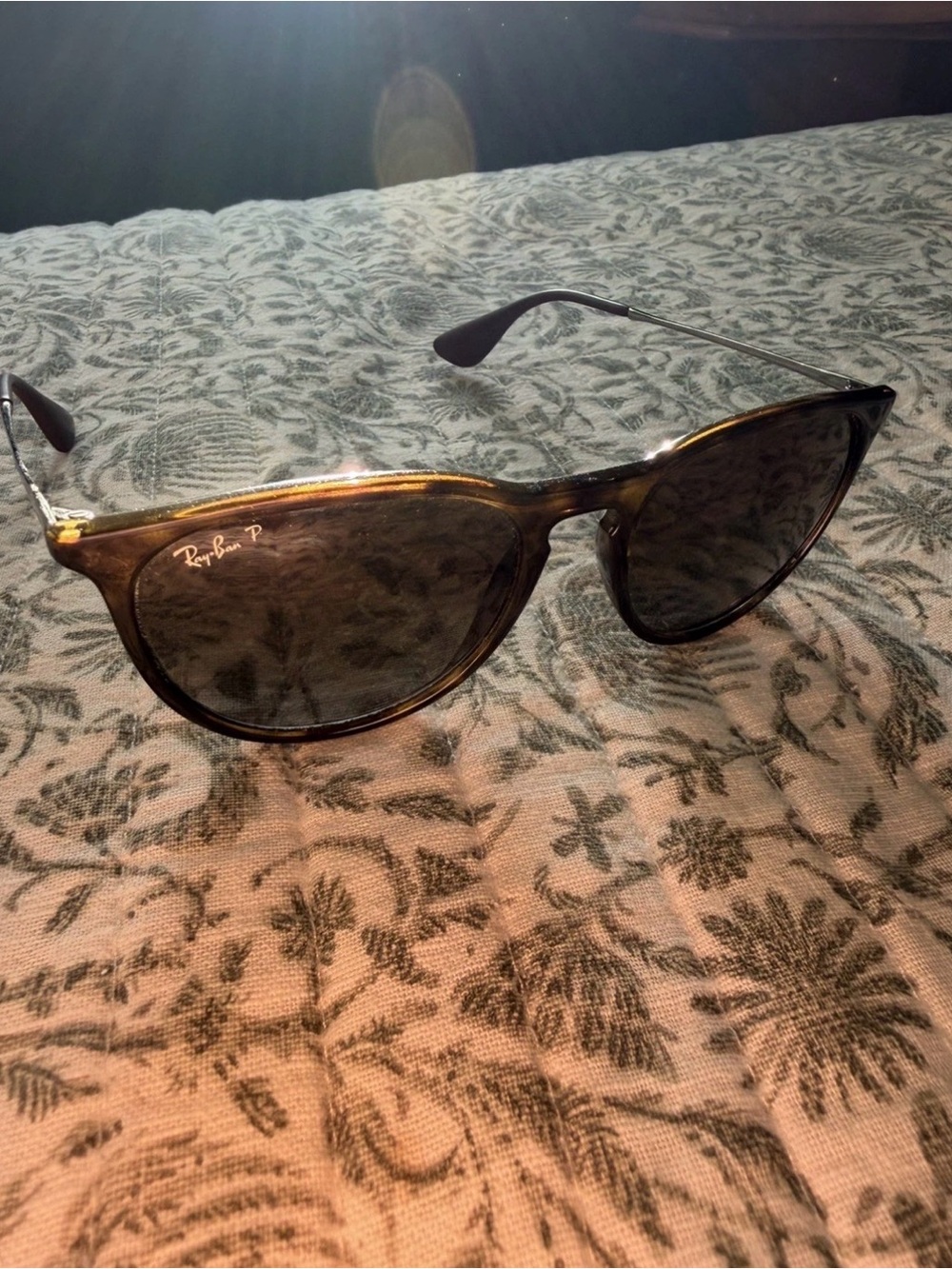 Ray-Ban Polarized Sunglasses READ DESCRIPTION
